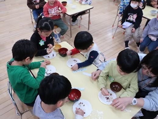 ゲームに取り組む子どもたち