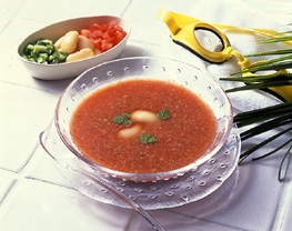 白花豆のガスパチョ風冷製スープ